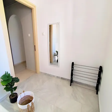 Bright & Spacious With Pelion View - 5' From Center Apartamento